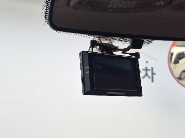 6091500589R15.jpg