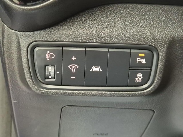 6081502118R17.jpg
