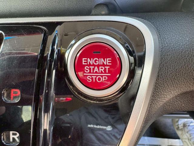 0740054A30260208W00212.jpg