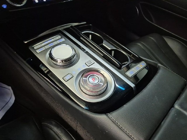 6081500616R8.jpg