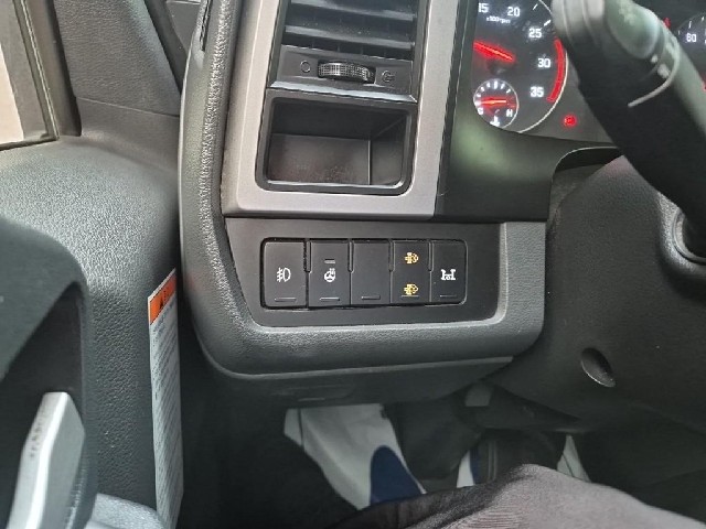 6091500029R17.jpg