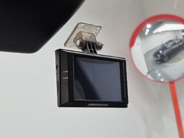 6081002376R17.jpg