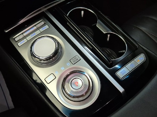 6081500767R8.jpg