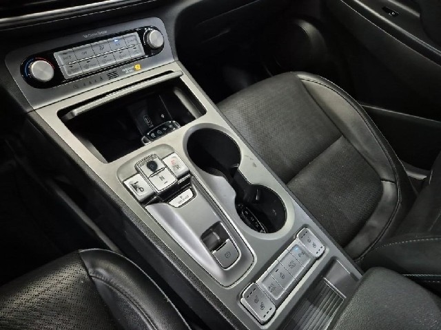 6081002136R8.jpg