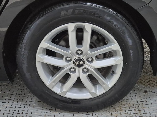 6081500330R18.jpg
