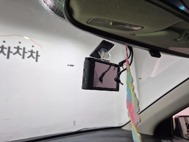 6081000173R16.jpg