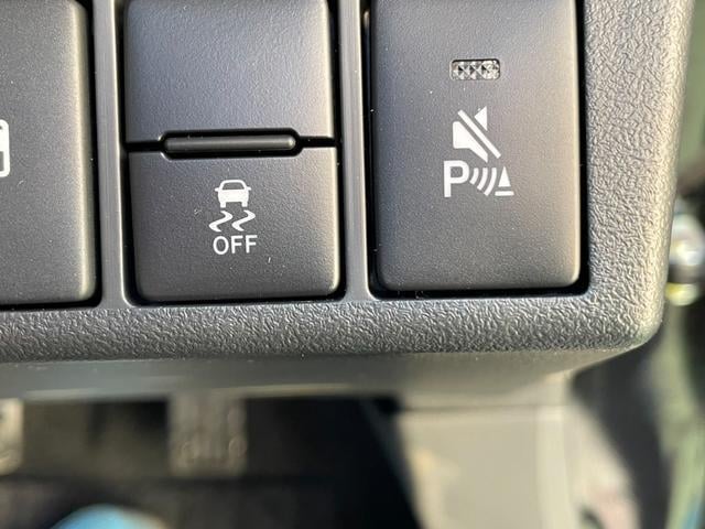 0500054A30251227W00215.jpg
