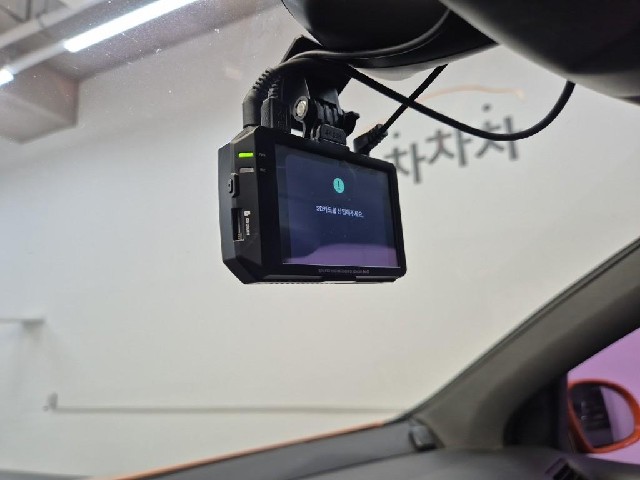 6091500869R15.jpg