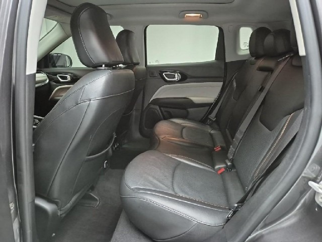 6021002289R12.jpg