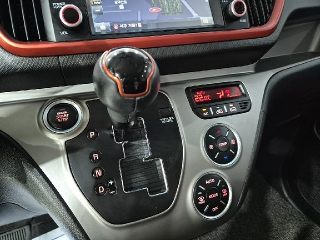 6101000106R8.jpg
