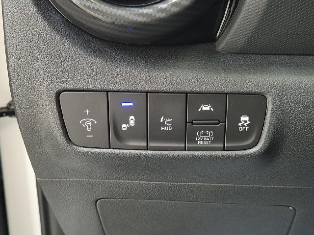 6081500673R18.jpg
