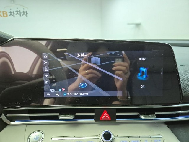 6081500796R13.jpg
