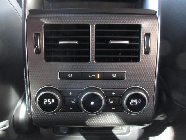 0500301A30251106W02814.jpg