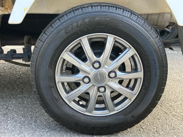 0804028A30261015W00119.jpg