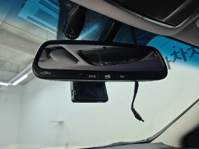 6091000589R17.jpg