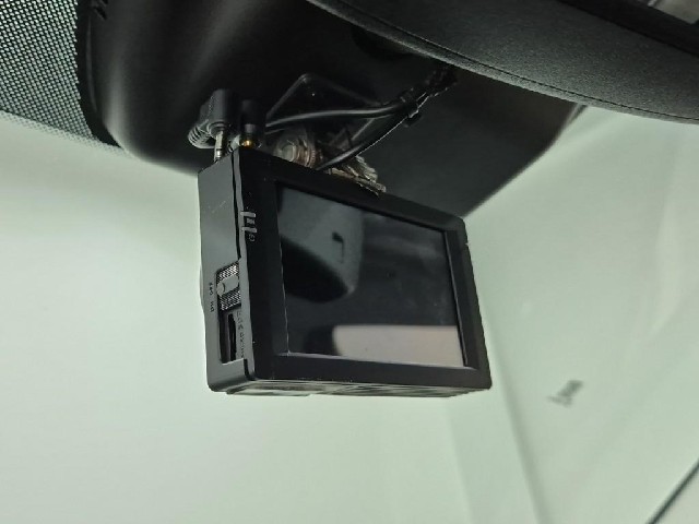 6091001509R16.jpg