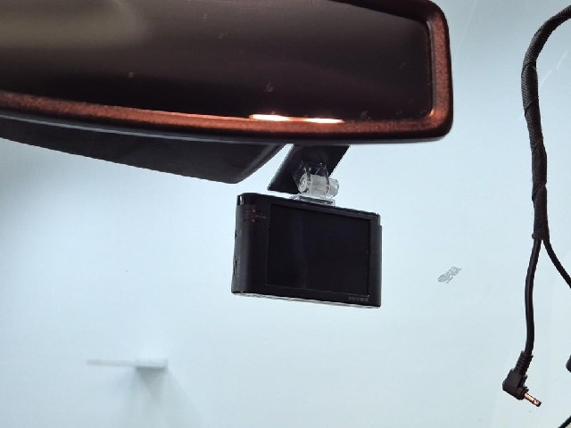 5121502321R16.jpg