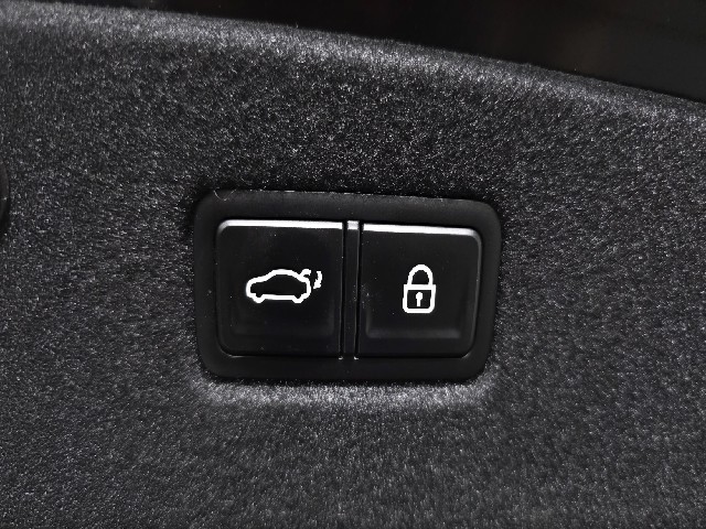 e00f1c19796e9bcaf3e1433156f757a9.jpeg