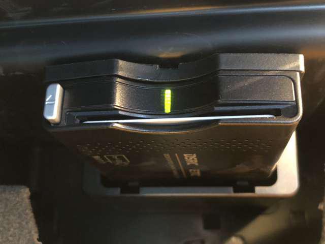 e30c2d0a3678a8a948ab0b43310cfb1d.jpg