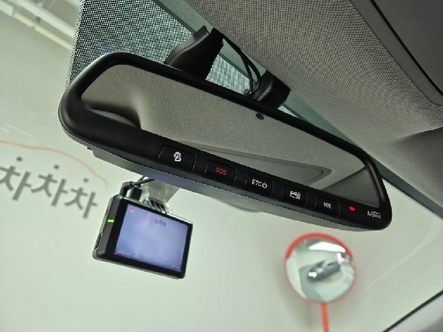 6031000246R15.jpg