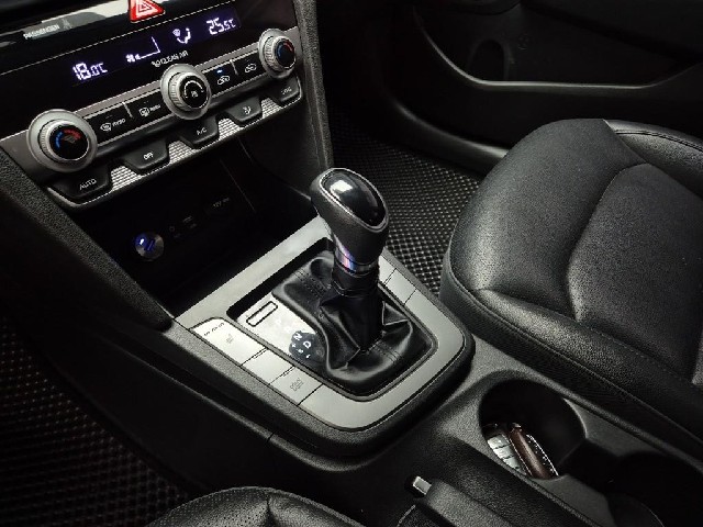 6031000246R8.jpg