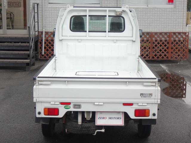 0509025A30251003W00113.jpg