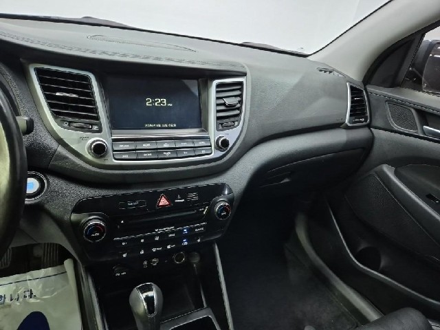 6081001230R10.jpg