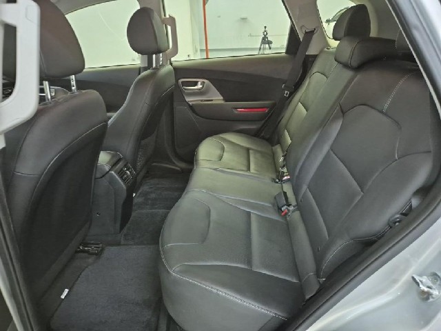 6081500826R12.jpg