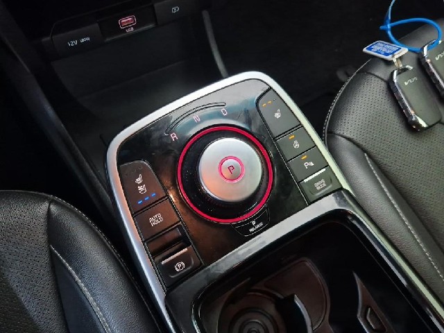6081500826R8.jpg