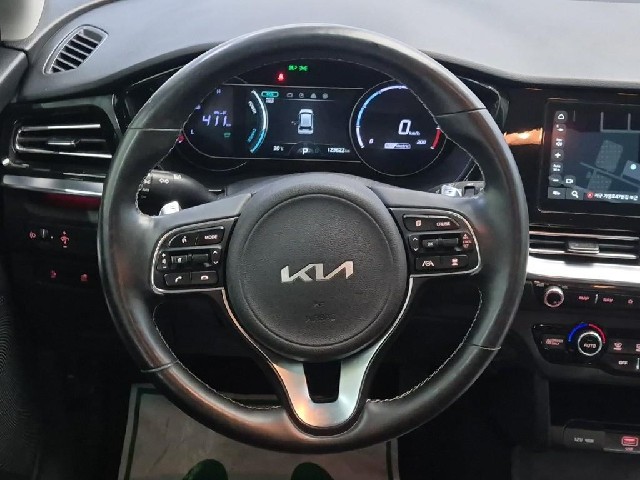 6081500826R9.jpg
