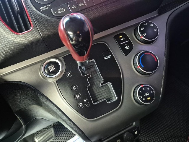 6081500099R8.jpg