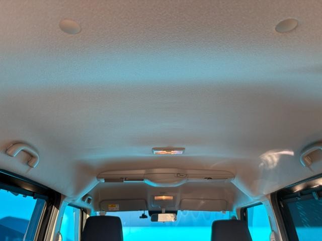 0520681A30261006W00318.jpg