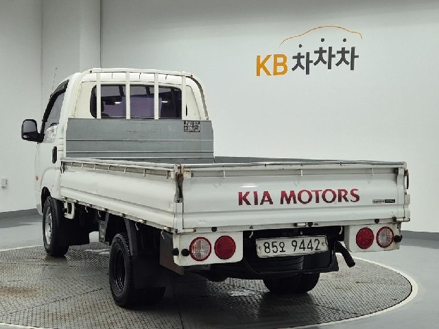 6081000520R2.jpg