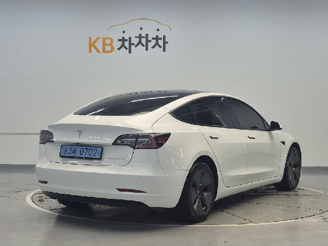 6081500930R3.jpg