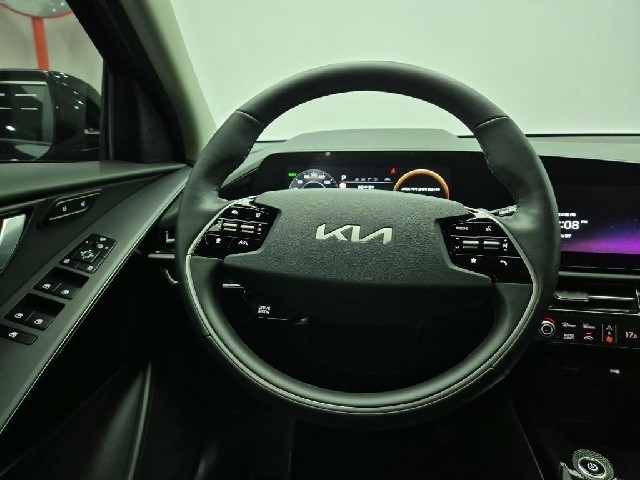 6081001357R9.jpg