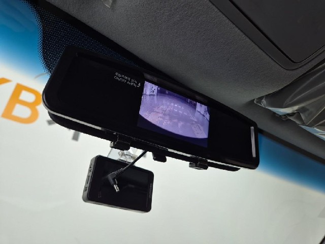 6051000807R16.jpg