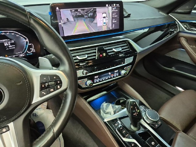 6081501282R10.jpg