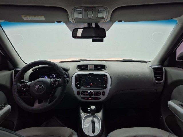6081000625R7.jpg