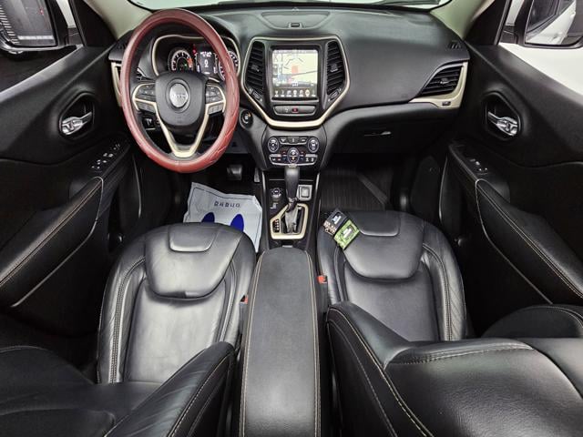 0b7f15006bff41428ac807845bdeae26.jpeg