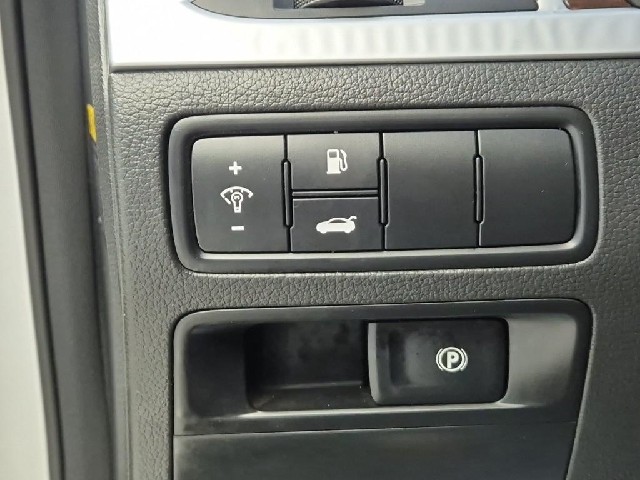 5121500855R18.jpg