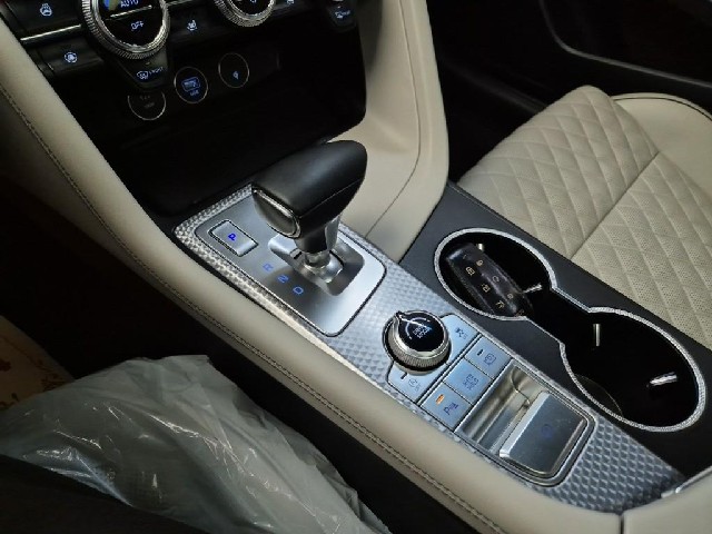 6081500220R8.jpg