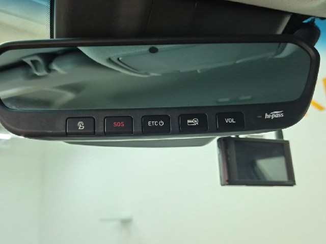 6071502266R17.jpg