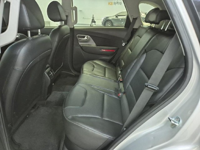 6081500121R12.jpg