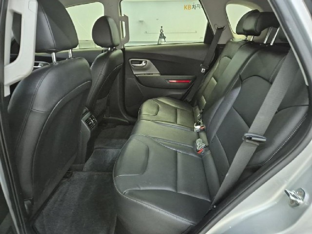 6081500122R12.jpg