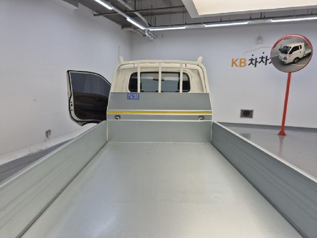 6071000284R16.jpg