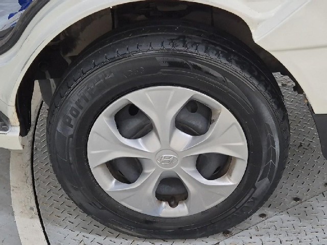6071000284R17.jpg
