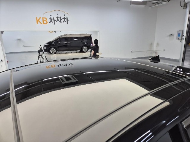 6081500483R13.jpg