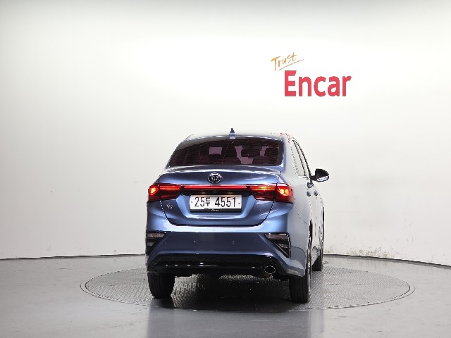 7c7fcda2b4c481cad6c94c095cbd15a3.jpeg