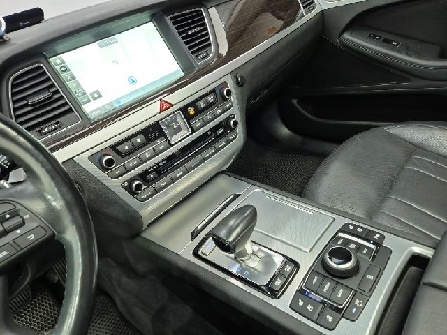 6081000310R10.jpg