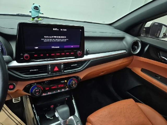 6081000696R10.jpg